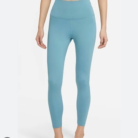 Nike‎ Yoga Women's High-Waisted 7/8 Leggings - Size XL